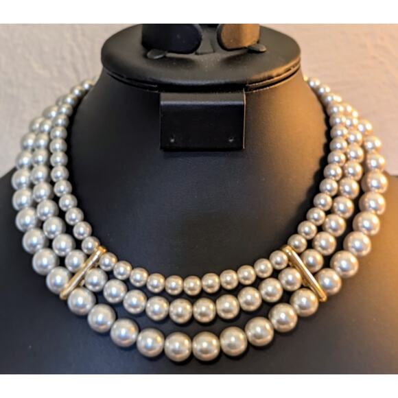 Vintage Designer Givenchy Bijoux Multi Strand Silver Gray Faux Pearl Necklace - Picture 2 of 15